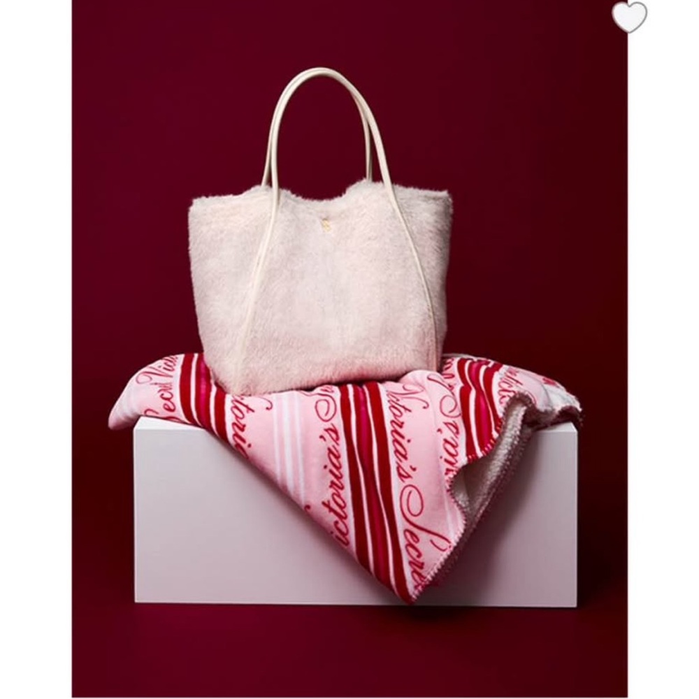 Victoria's Secret  Tote and Blanket Set